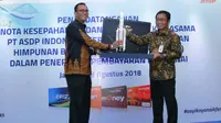 Penandatangan sinergi kerjasama tersebut dilaksanakan di Hotel Borobudur Jakarta, dengan dihadiri oleh Direktur Komersial ASDP Yusuf Hadi, Direktur Hubungan Kelembagaan Bank BRI Sis Apik Wijayanto.