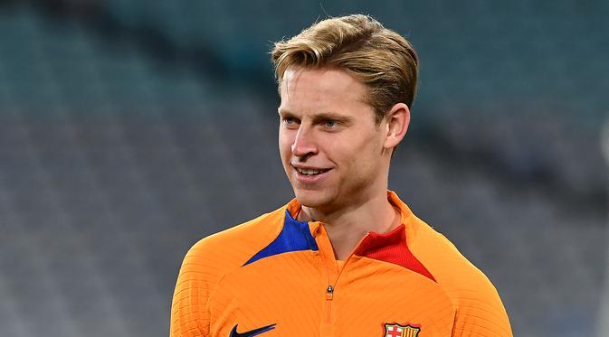 <p>Manchester United atau MU dikabarkan segera menuntaskan transfer Frenkie de Jong dari Barcelona sebelum tur pra musim. (foto: Saeed KHAN / AFP)</p>