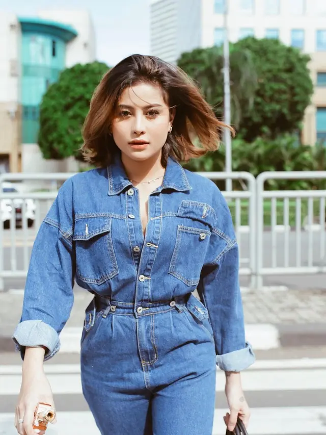 FOTO: Gaya OOTD Awkarin Tampil Casual, Bisa Jadi Inpsirasi