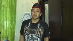 Peci Teddy suami Lina Jubaedah ditawar Rp 100 juta. (Sumber: YouTube/Indosiar)