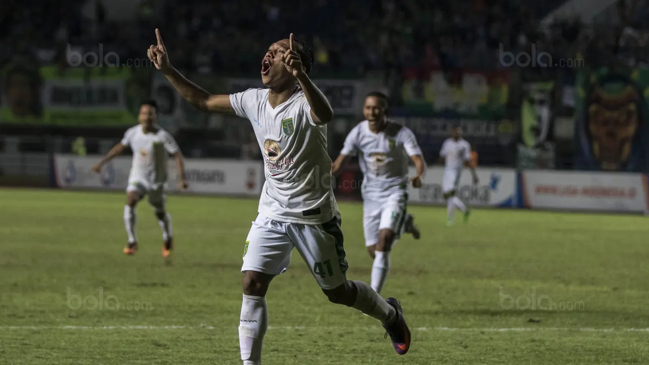FOTO: Irfan Jaya, Pemain Terbaik yang Jadi Masa Depan Persebaya