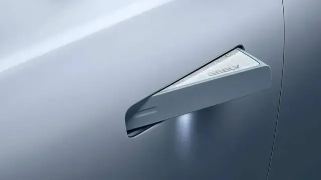 Larangan gagang pintu retractable jadi bagian dari standar keselamatan baru yang lebih ketat di Tiongkok (Geely)