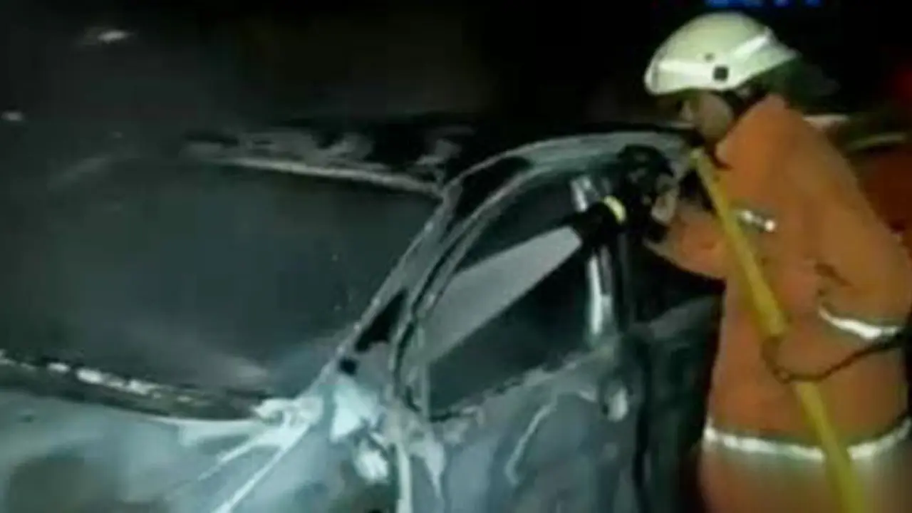 Mobil Terbakar