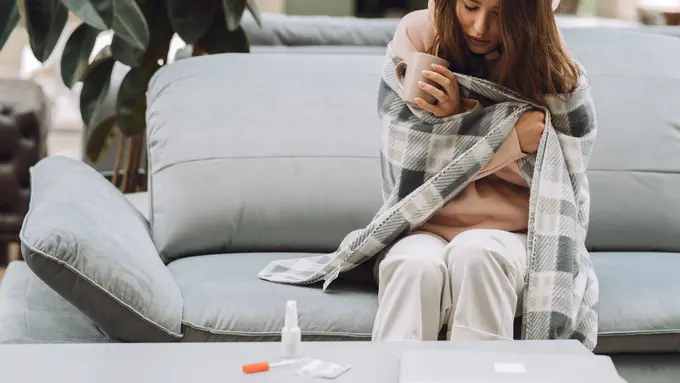 Ilustrasi kedinginan. (sumber: freepik)