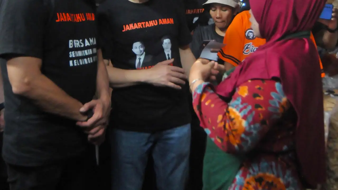Usai dari Lapangan Banteng, Dharma Pongrekun dan Kun Wardana Langsung ke Pasar Serdang di Hari Pertama Kampanye Pilkada Jakarta 2024