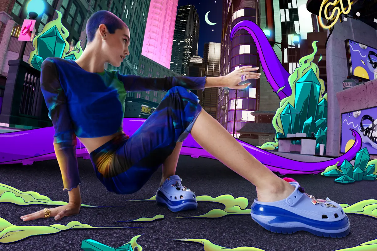Tampil Kekinian dengan Tingkat Kenyamanan Tinggi, Crocs Luncurkan Mega Crush di Indonesia
