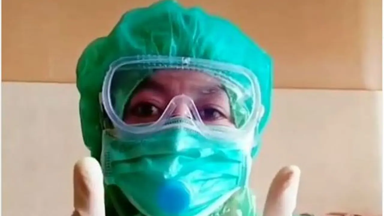 Viral. TikTok Petugas Medis Makan Tanpa Lepas APD