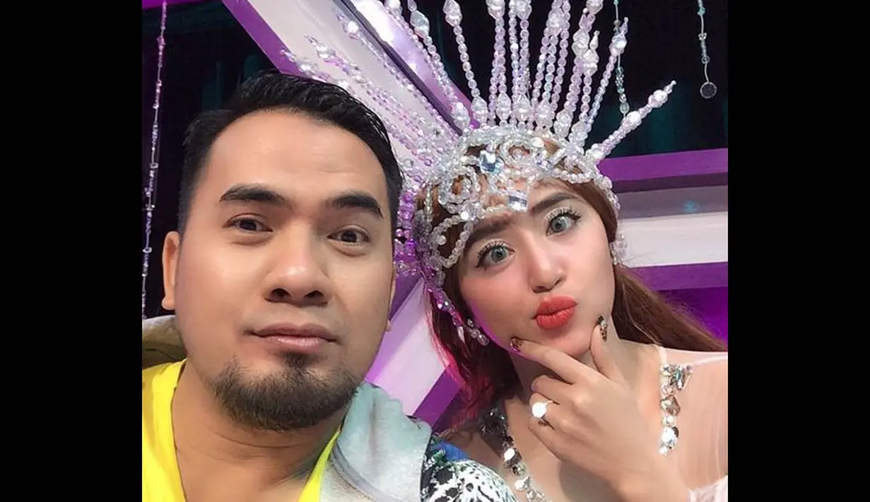 Saipul Jamil dan Dewi Perssik menikah pada 26 Juni 2005. Namun, rumah tangga mereka harus berakhir perceraian pada 14 Januari 2008 lalu. (instagram.com/saipuljamil)