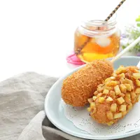 Ilustrasi corn dog./Copyright&nbsp;shutterstock.com/g/jreika