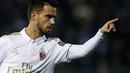 Striker AC Milan, Suso, menyumbang gol kedua ke gawang Empoli pada laga Serie A di di Stadio Carlo Castellani, Sabtu (26/11/2016). (AFP/Marco Bertorello)