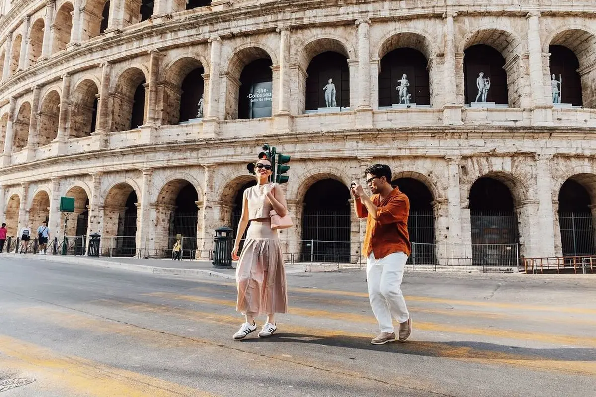 8 Adu Gaya Aaliyah Massaid dan Beby Tsabina yang Sama-sama Bulan Madu di Italia, Stylish dengan Chic Outfit