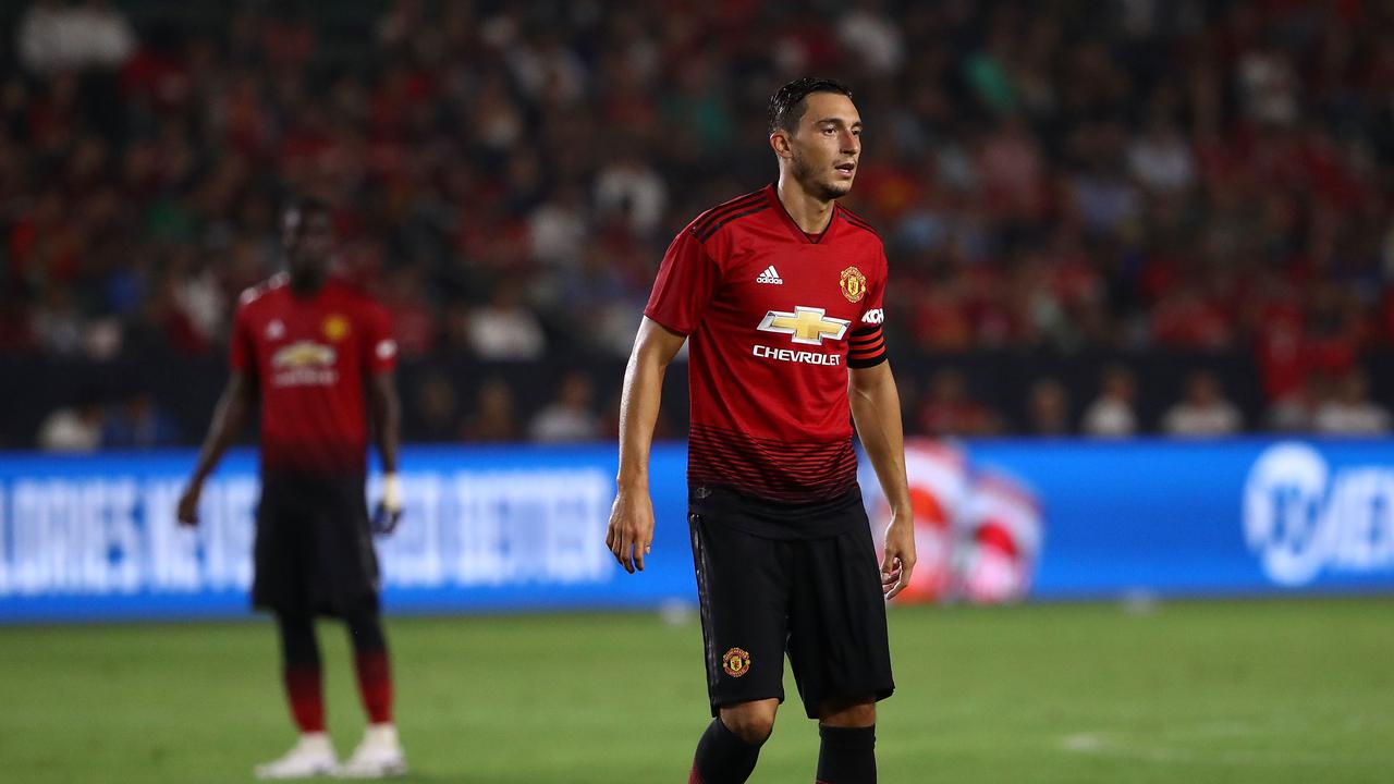 Penyebab Juventus dan Inter Milan Batal Beli Bek MU