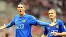 Manchester United&#039;s Federico Macheda celebrates with team-mates after scoring the second goal during the English Premiership match against Sunderland at Stadium Of Light, on April 11, 2009. AFP PHOTO/ANDREW YATES