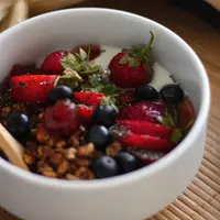 Dari pisang hingga yogurt, bahan sehari-hari dapat diolah menjadi camilan praktis untuk menemani rutinitas workout.
(Foto/Dok: Pexels)