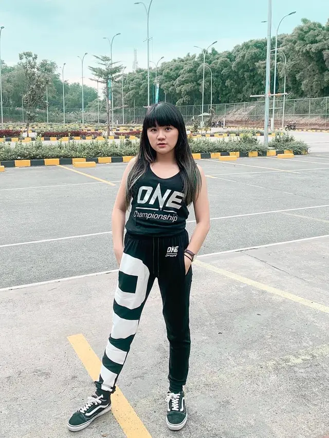 6 Potret Terbaru Cindy Gulla, Eks JKT48 yang Kini Jadi YouTuber Gaming