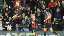 Pemain Bournemouth, David Brook, melakukan selebrasi usai membobol gawang Brighton and Hove Albion pada laga Premier League di Stadion Vitalitys, Sabtu (22/12). Bournemouth menang 2-0 atas Brighton and Hove Albion. (AP/Martin Rickett)
