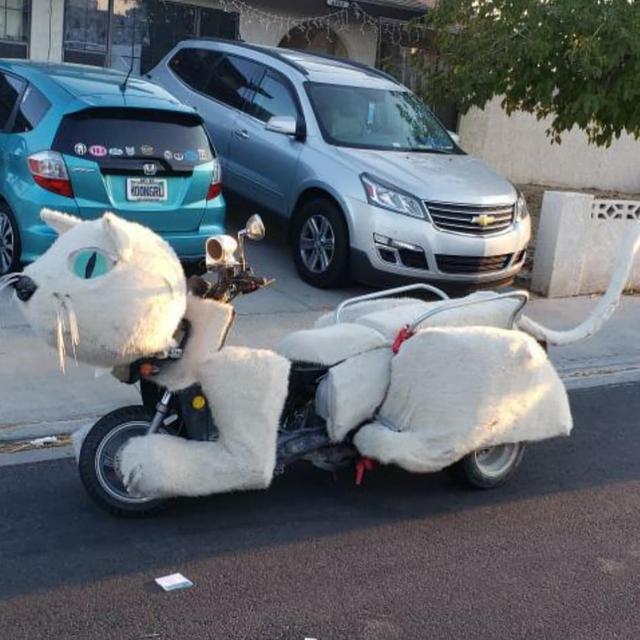 7 Potret Modifikasi Bentuk Sepeda Motor, Dari Babi Hingga Naga