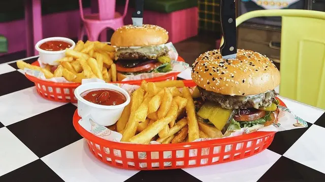 Karen's Diner