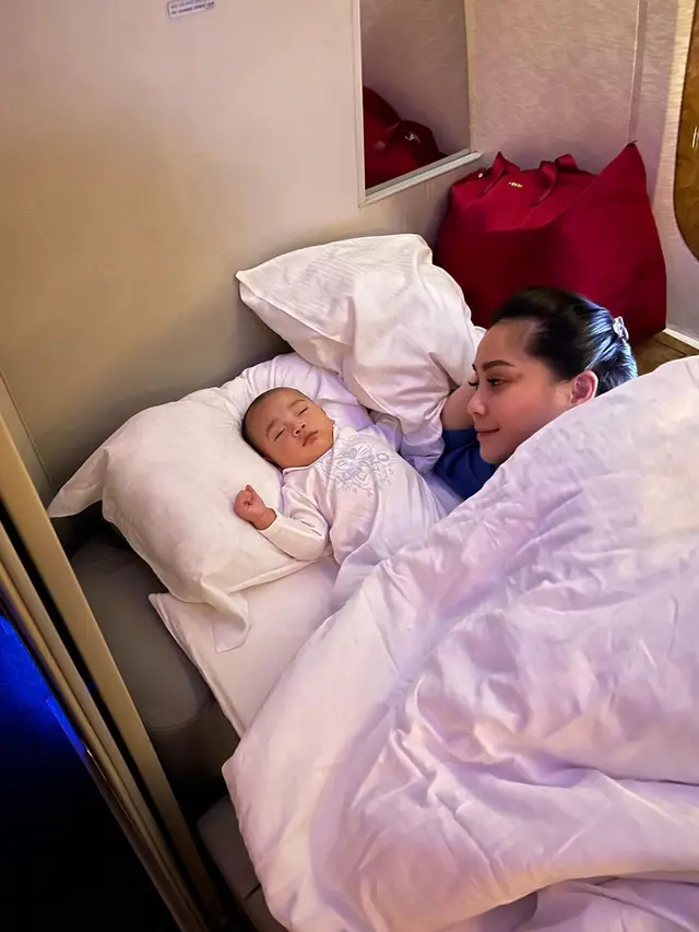 Raffi Ahmad dan keluarga (Instagram/raffinagita1717)