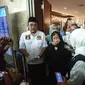 Etty binti Toyib TKI asal Majalengka tiba di Bandara Soekarno-Hatta pada Senin, 6 Juli 2020 sekitar pukul 16.05 WIB. (Liputan6/Pramita)