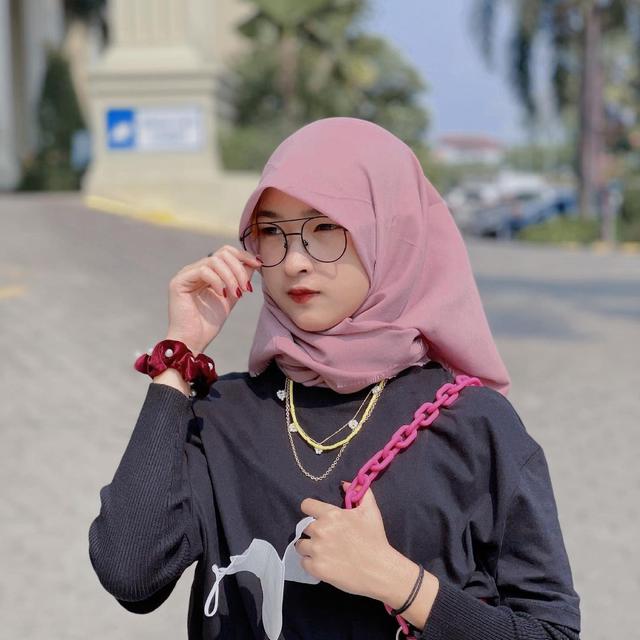 Potret Juyy Putri Seleb TikTok yang Gelar Pesta Ultah Saat PPKM. (Sumber: Instagram/juyyputrii)