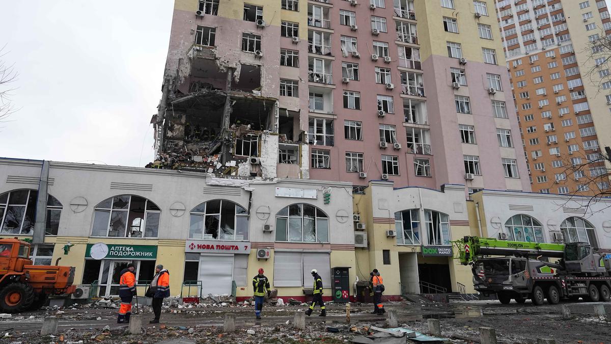 Jelang Pertemuan Zelensky-Donald Trump, Ibu Kota Kyiv Digempur Rusia