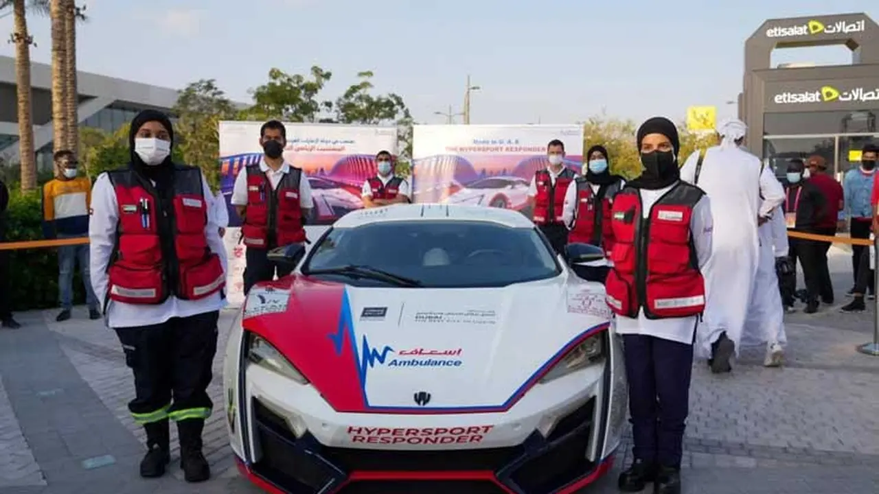 Lykan Hypersport ini disulap jadi armada ambulans (Carscoops)