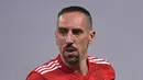 13. Franck Ribery - Siapa yang tidak kenal dengan pemain yang memulai karier bersama Marseille ini. Kelincahannya saat membela timnas Prancis membuat Bayern munchen langsung menebus Ribery dengan dana fantastis. (AFP/Christof Stache)