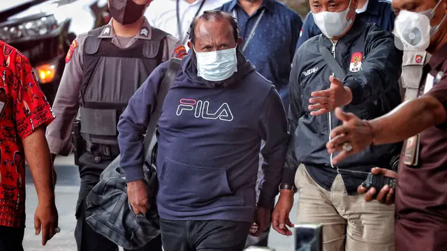 Bupati Mamberamo Tengah Ricky Ham Pagawak