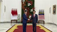 Presiden Jokowi menyambut kunjungan Perdana Menteri Malaysia Anwar Ibrahim di Istana Kepresidenan Bogor Jawa Barat, Senin (9/1/2023). (Liputan6.com/ Lizsa Egeham)