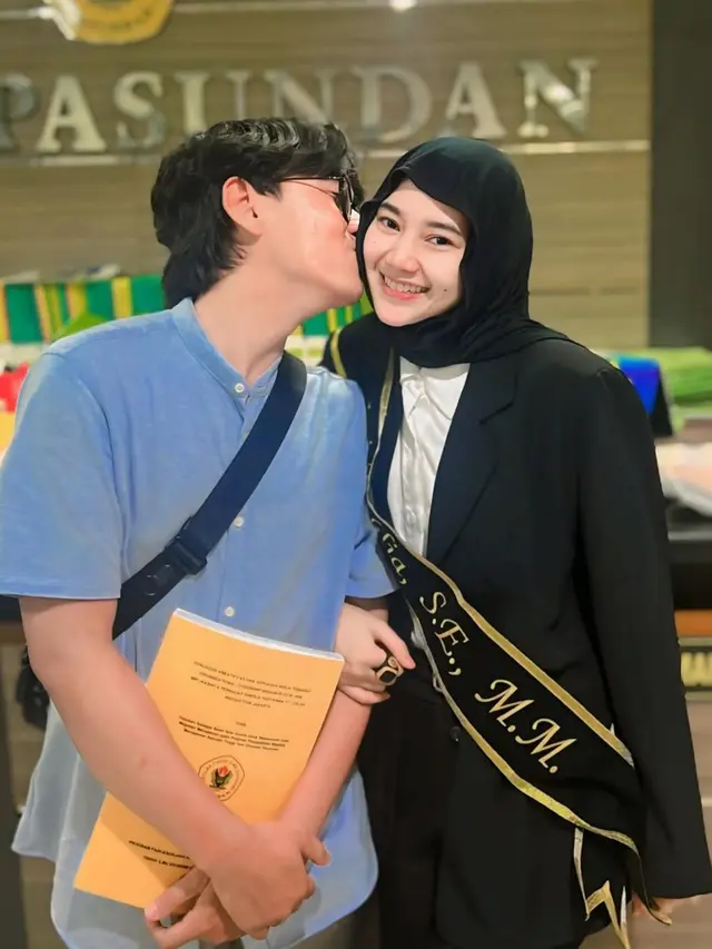 6 Potret Ira Dahlia Kakak Ipar Lesti Kejora Sidang Thesis,