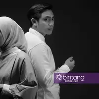 Ayudia Bing Slamet dan Ditto punya banyak cerita tentang rumah tangga.  (MUA: @victoria_makeupatelier, Wardrobe Ayudia: @hijup, Wardrobe Ditto: @tendencies_id, Stylist: Indah Wulansari, Fotografer: Bambang E. Ros, DI: Muhammad Iqbal Nurfajri/Bintang.com)