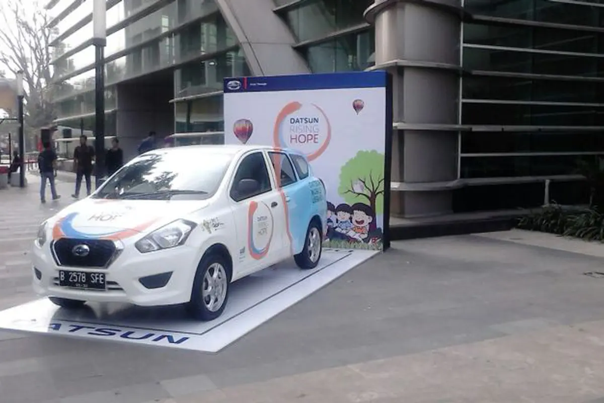 Datsun Donasikan Dua Unit GO+ Panca ke Yayasan 1001buku