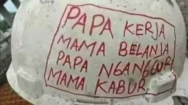 8 Potret Topi dengan Tulisan Nyeleneh Ini Bikin Geleng Kepala