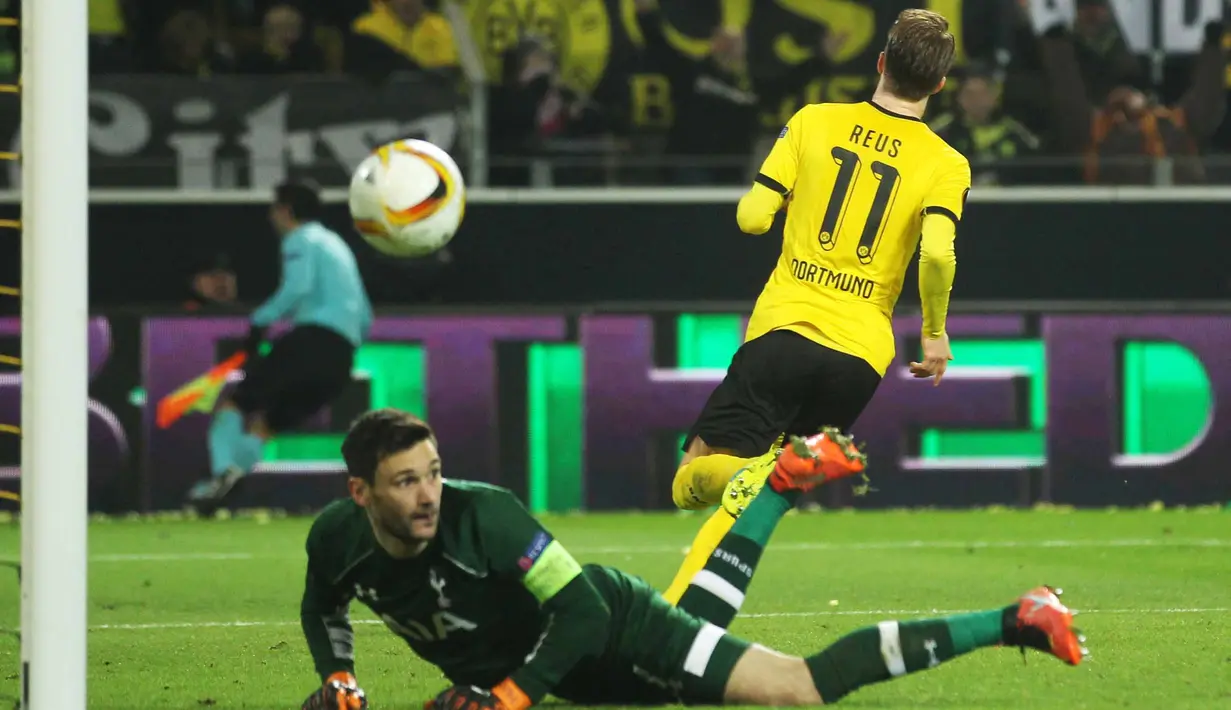Marco Reus mencetak dua gol saat Borussia Dortmund mengalahkan Tottenham Hotspurs pada leg pertama 16 besar liga Europa,  Jumat (11/3/2016) dini hari WIB. (AFP / dpa / Ina Fassbender / Germany OUT)