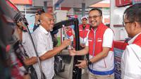 Direktur Utama PT Pertamina Patra Niaga Mars Ega Legowo Putra di SPBU Pertamina. Pertamina Patra Niaga menyambut baik program pemanfaatan BBM dengan kandungan bioetanol 10 persen, atau yang E10. Dok PPN