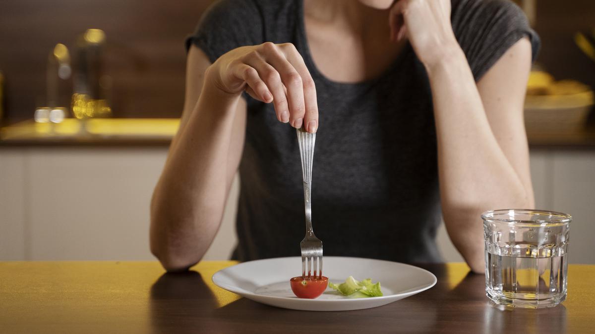 Kenapa Makan Terlalu Sedikit Menghambat Diet? Ini Penjelasannya