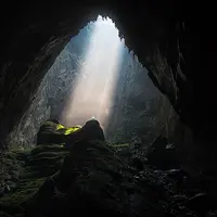 Gua Hang Son Doong, Taman Nasional Nha-Ke Bang, Vietnam. (Urs Zihlmann/Bored Panda)