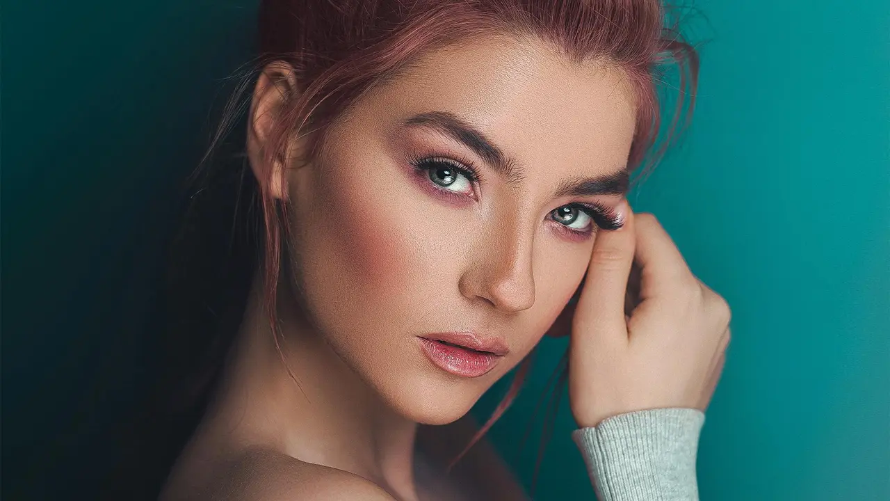 Contoh ilustrasi perempuan dengan wajah cantik dan awet muda