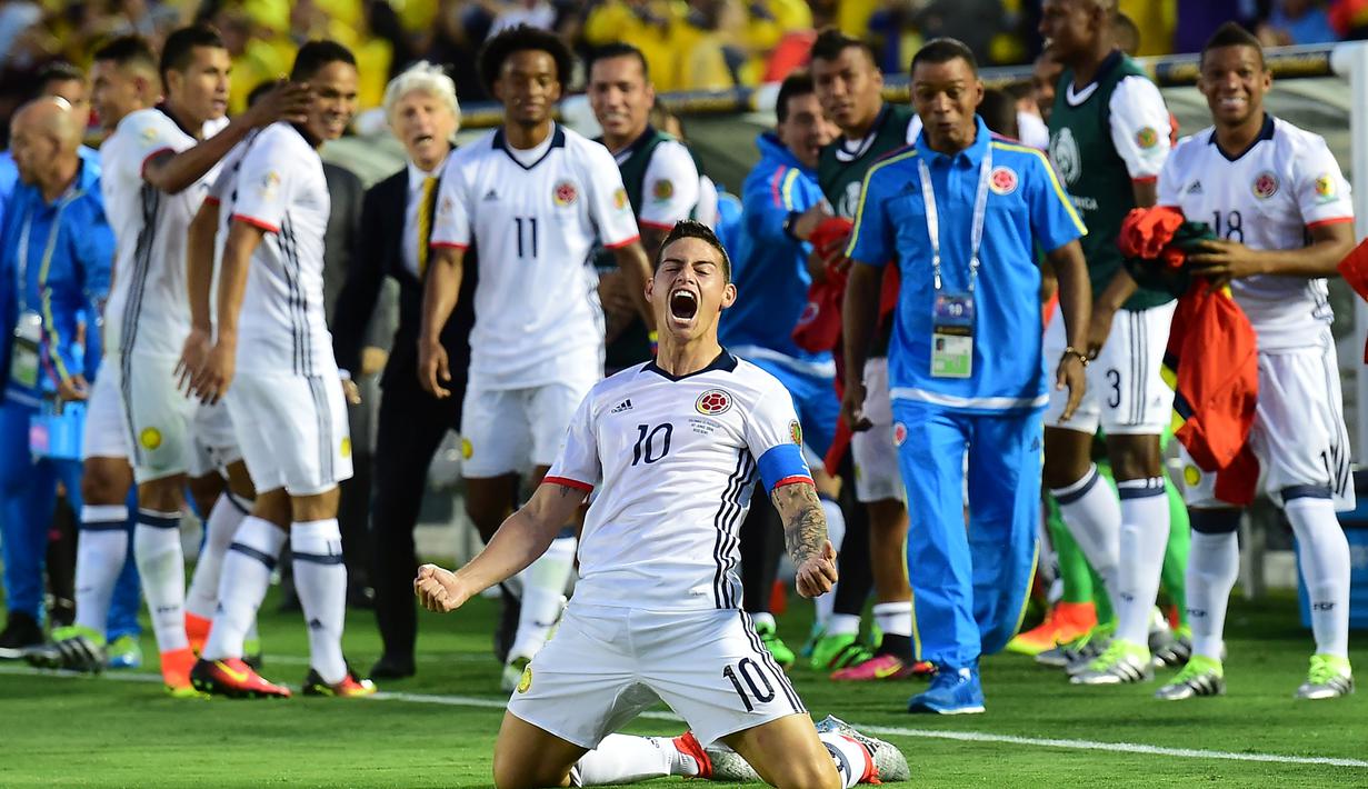 Ekspresi pemain Kolombia, James Rodriguez, setelah mencetak gol ke gawang Paraguay dalam laga Copa America Centenario di Pasadena, California, AS, (7/6/2016). (AFP/Frederic J. Brown)