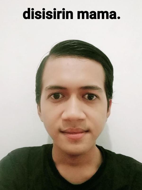 Beda gaya sisir rambut (Sumber: Twitter/itslilfahri)
