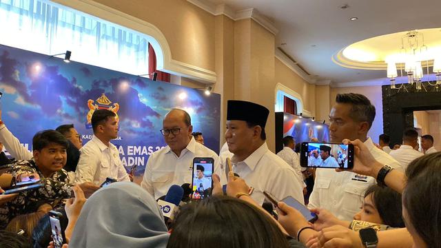 Presiden Prabowo Subianto di Hotel Ritz Carlton Mega Kuningan, Jakarta, Kamis (16/1/2025). (Liputan6.com/Lizsa Egeham)