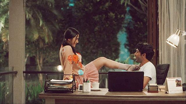 Prilly Latuconsina dan Reza Rahadian. (Foto: Dok. Instagram @prillylatuconsina96)