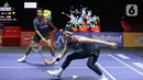 Kalah setelah bermain tiga gim (18-21, 21-19, dan 21-23) Fajar/Rian gagal melaju ke final Indonesia Open 2025. (Liputan6.com/Helmi Fithriansyah)