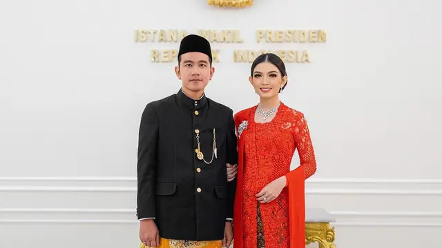 6 Family Portrait Perdana Gibran Rakabuming Raka Sebagai Wakil Presiden RI, Selvi Ananda-La Lembah Manah Kompak Berkebaya Merah
