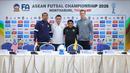 Perwakilan pelatih yang ditergabung dalam Grup B ASEAN Futsal Championship 2026 yakni, Australia, Malaysia, dan Brunei Darussalam, melakukan konferensi pers menjelang laga perdana di Nonthaburi, Thailand pada Minggu (5/4/2026). (Dok. Federasi Futsal Indonesia)