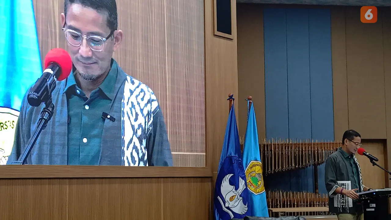 Sandiaga Uno, Menteri Pariwisata dan Ekonomi Kreatif (Menpar Ekraf). (Jumat, 28/03/2024). (Yandhi Deslatama/Liputan6.com).