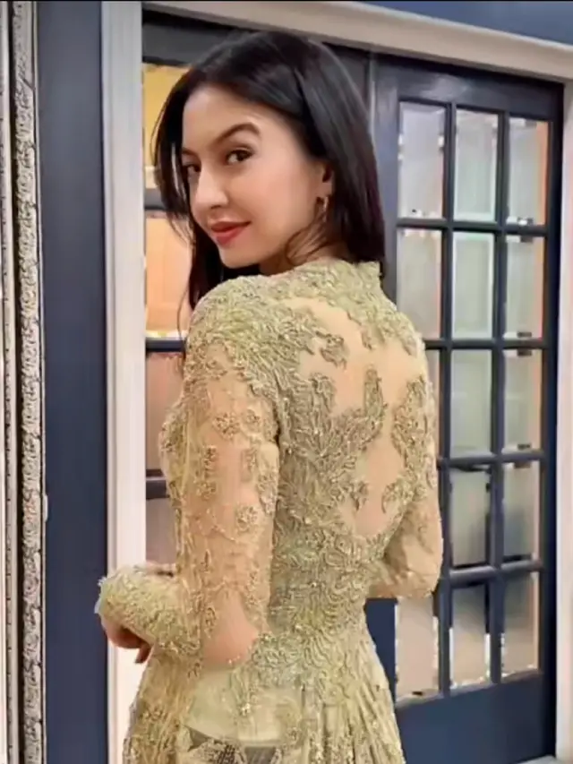 Raline Shah Fitting Baju Kebaya