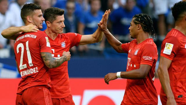 FOTO: Hattrick Robert Lewandowski Antar Munchen Bungkan Schalke