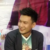 Setelah batal nikah dengan Piwoori Chang, Fendy Chow ternyata sudah punya pacar baru yang berasal dari kalangan artis. Tetapi, Fendy lebih sedikit bicara soal pacar barunya sekarang. Apa sih alasannya?